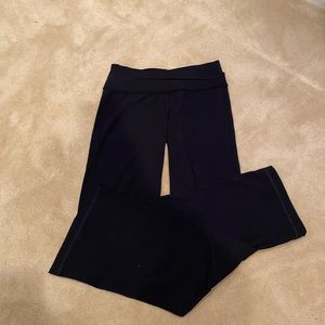 Lululemon Size 6 Black Yoga Pants
